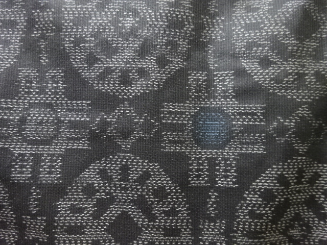 JAPANESE KIMONO / ANTIQUE KIMONO / SILK / DORO OSHIMA TSUMUGI / WOVEN ABSTRACT PATTERN